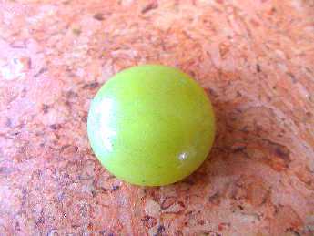 Cabochon, rund (15mm) - Jade "Lemon"