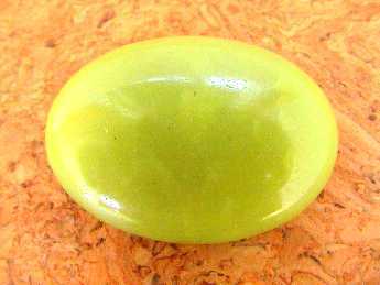 Cabochon oval - Jade "Lemon"