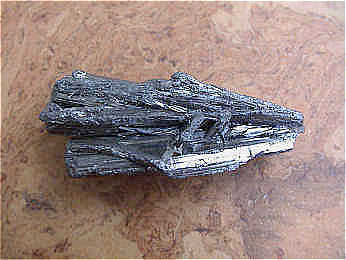 Mineralien - Antimonit (Stibnit, Antimonglanz, Grauspiessglanz, Grauspiessglanzerz)